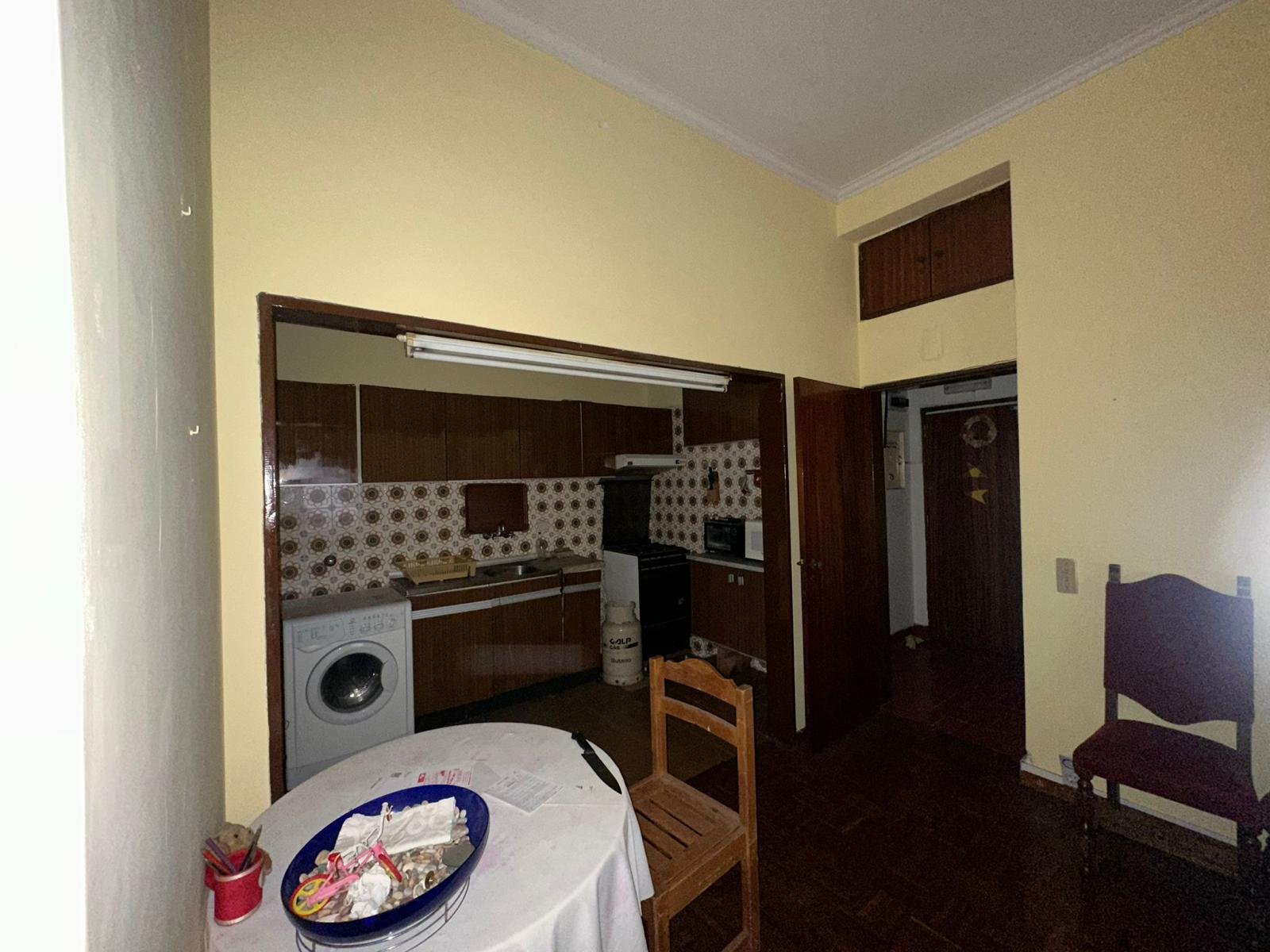 Depois: cozinha do apartamento T1, Santa Clara